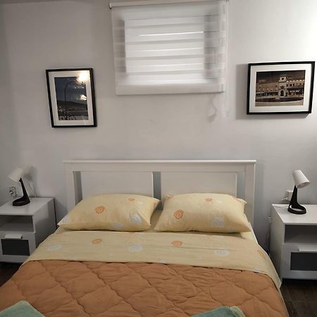 Studio Apartman Nona Angela-Valun Cres Esterno foto