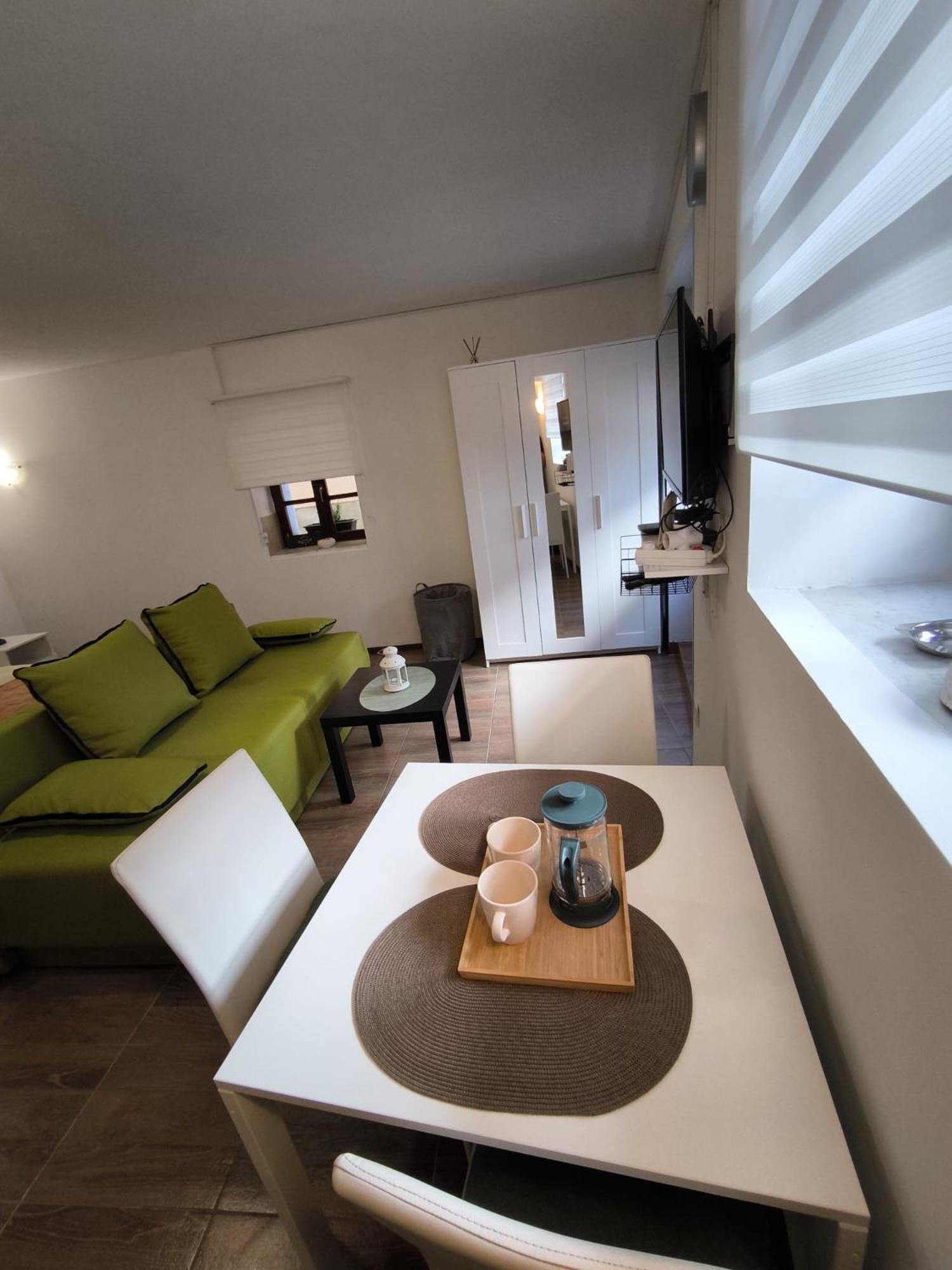 Studio Apartman Nona Angela-Valun Cres Esterno foto