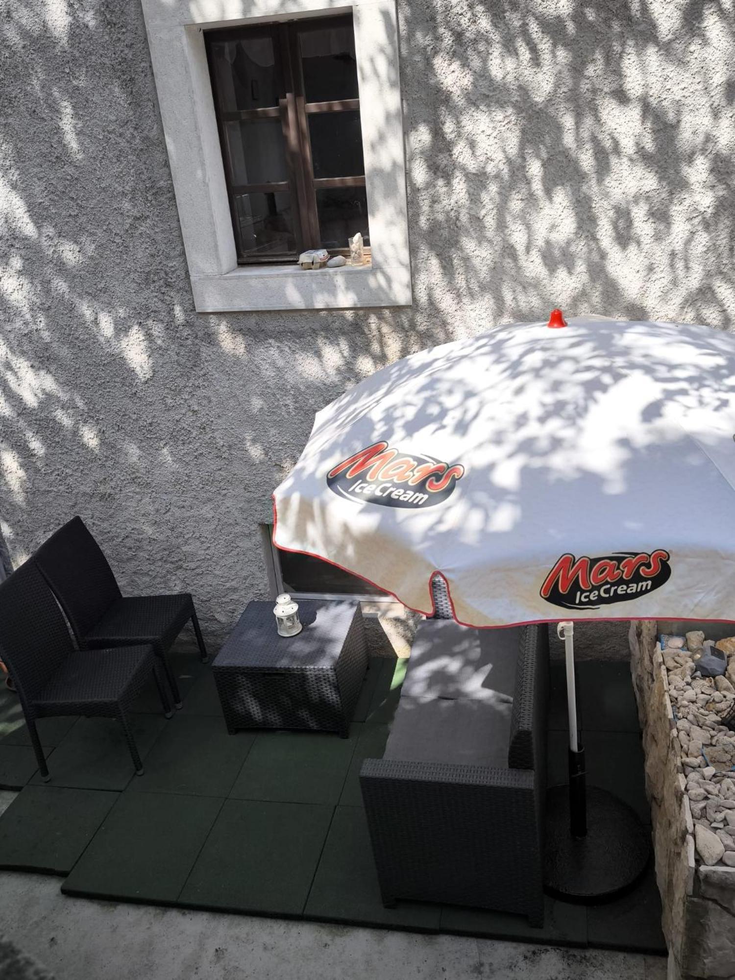 Studio Apartman Nona Angela-Valun Cres Esterno foto